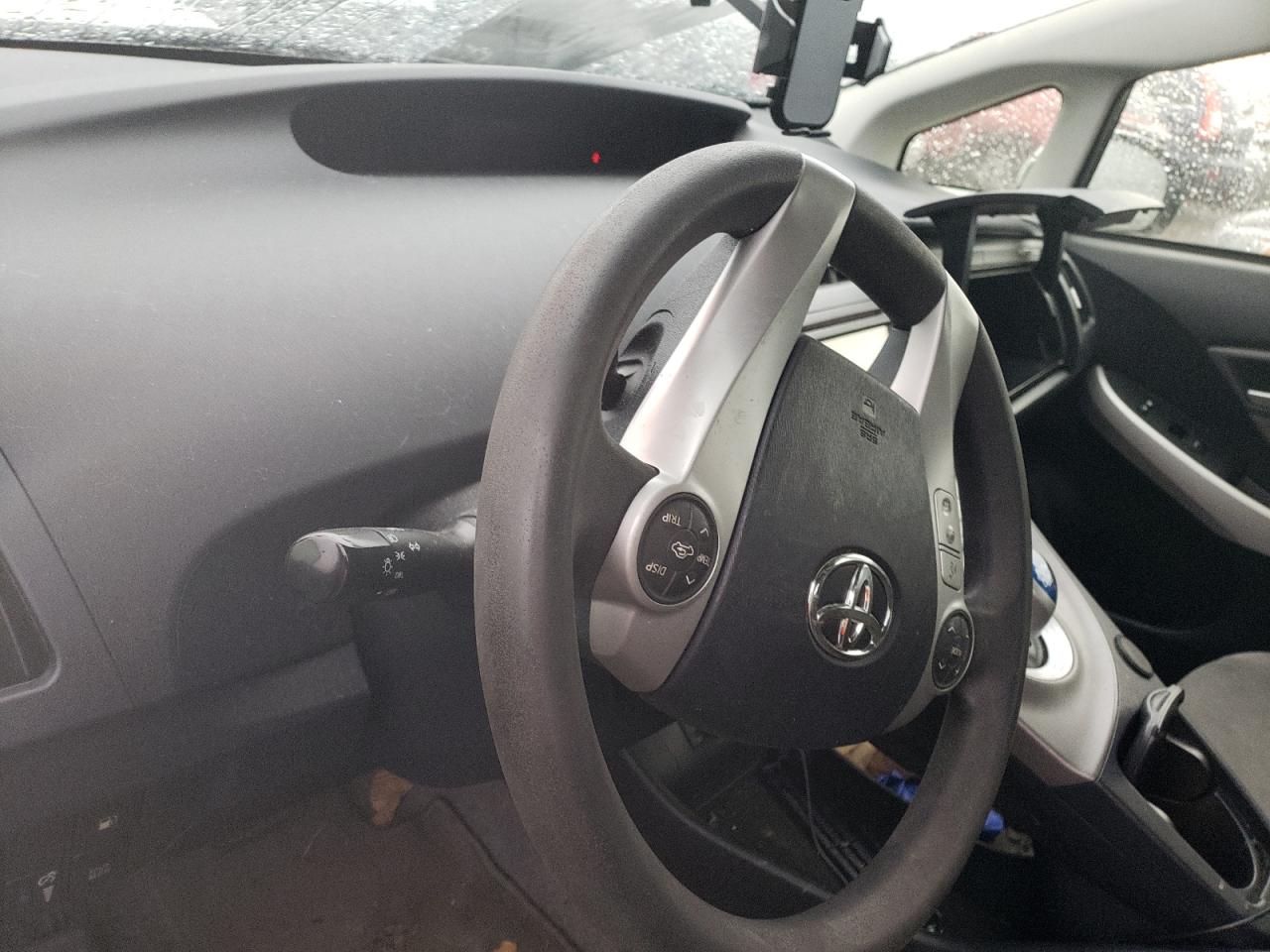 2012 Toyota Prius - Image 9