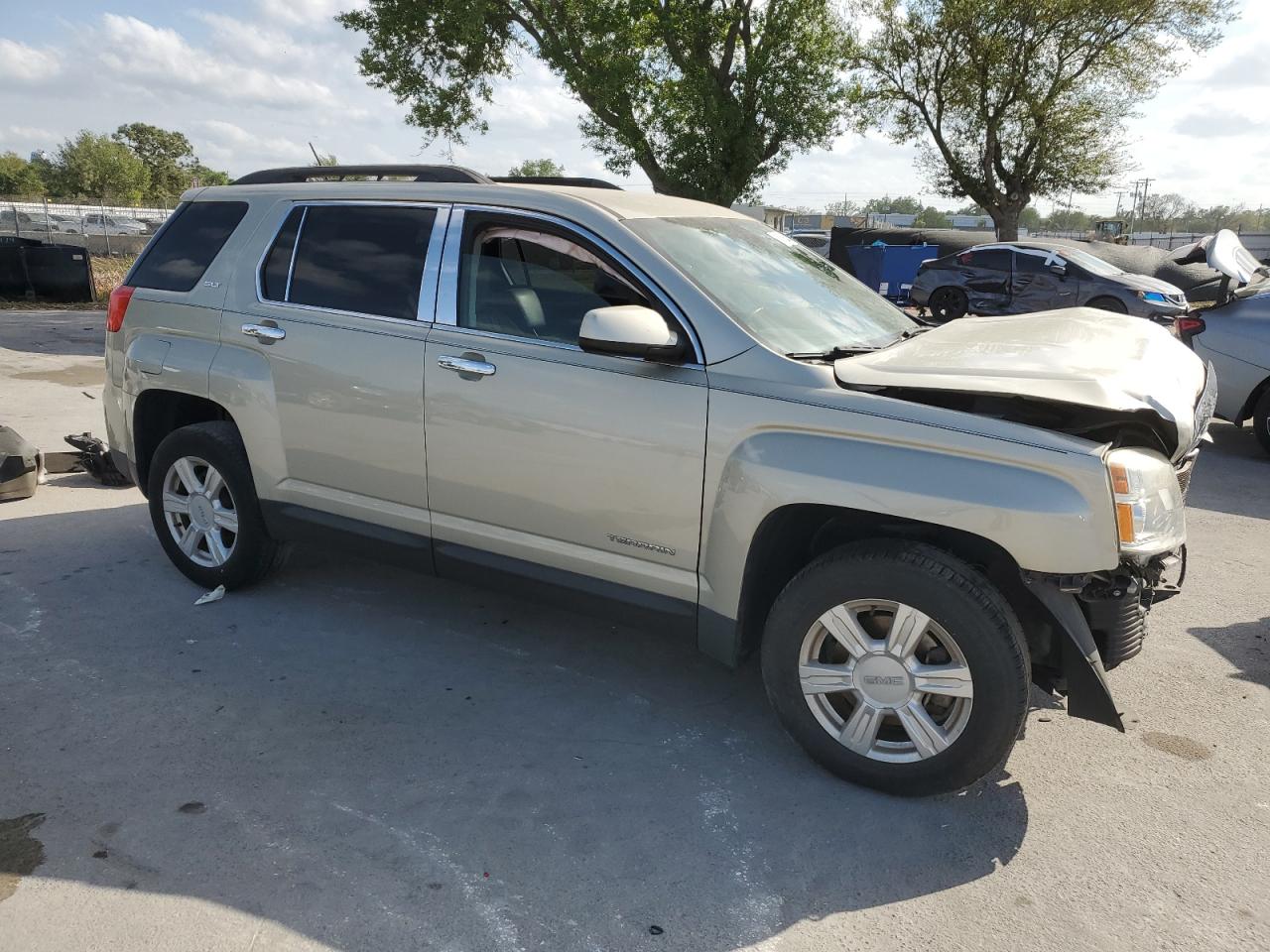 2015 GMC Terrain - Image 4