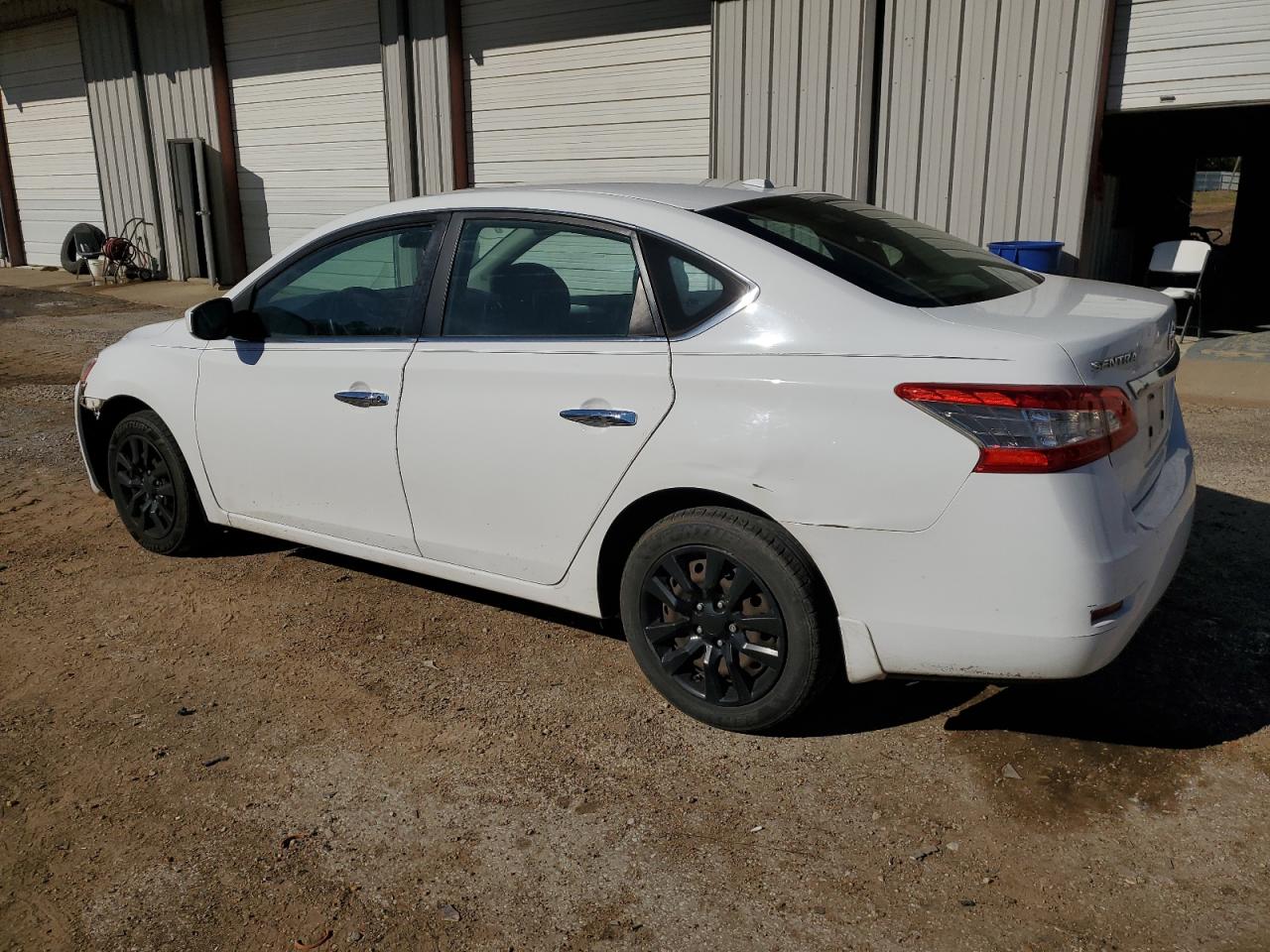 2015 Nissan Sentra - Image 2