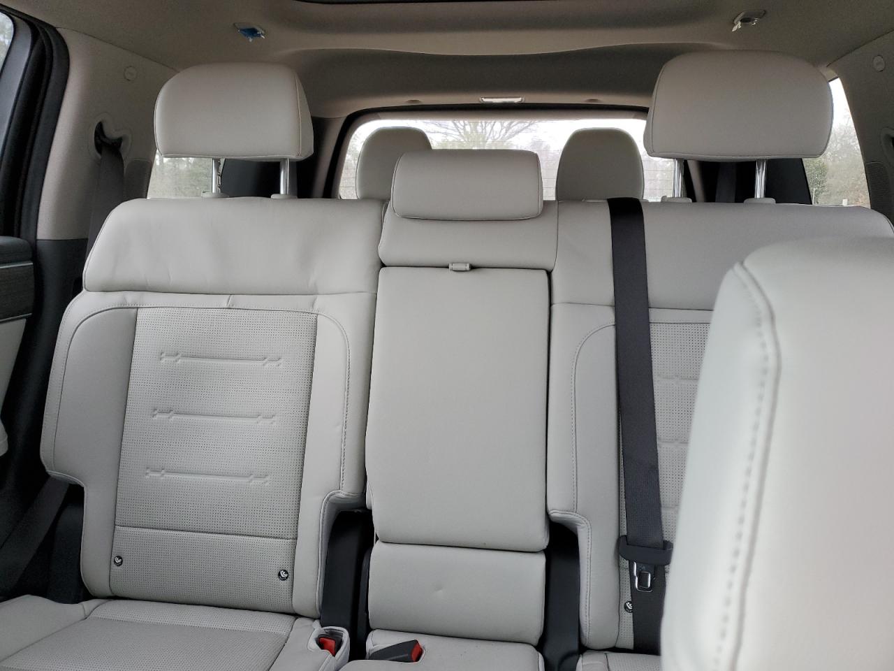 2024 Hyundai Santa Fe - Image 10