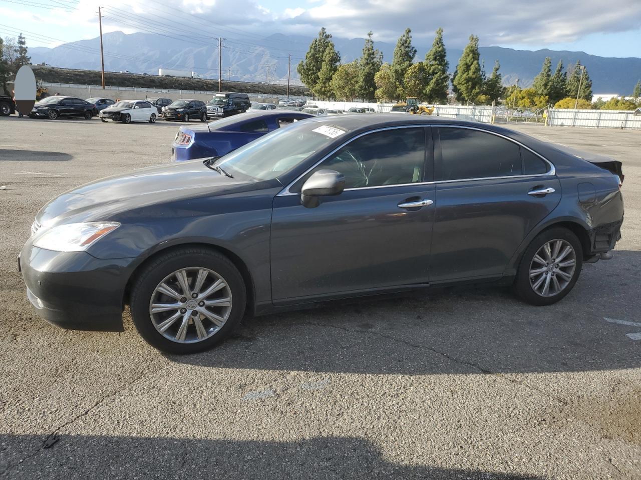 2007 Lexus ES - Image 1