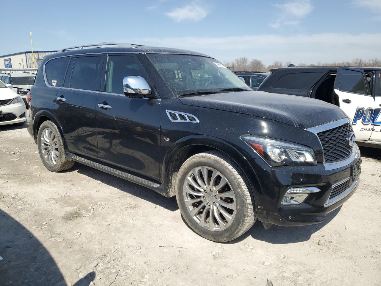 2017 Infiniti QX80 - Image 4