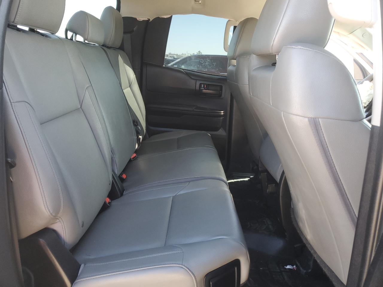 2019 Toyota Tundra - Image 10