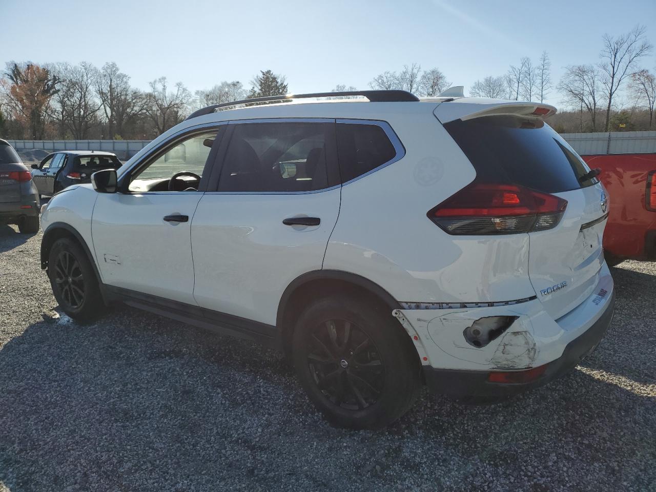5N1AT2MT3HC758237 NISSAN ROGUE 2017