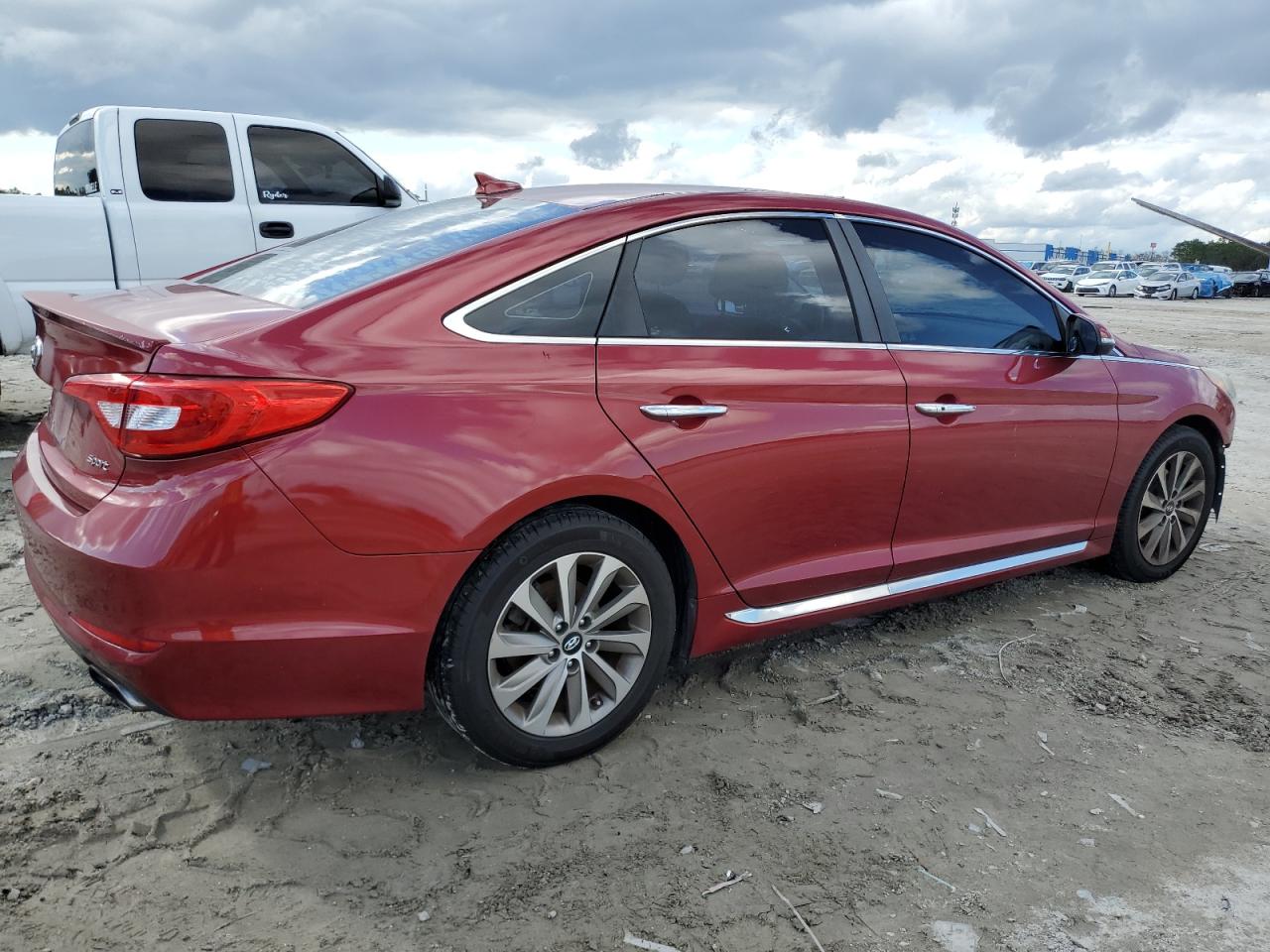 2015 Hyundai Sonata - Image 3