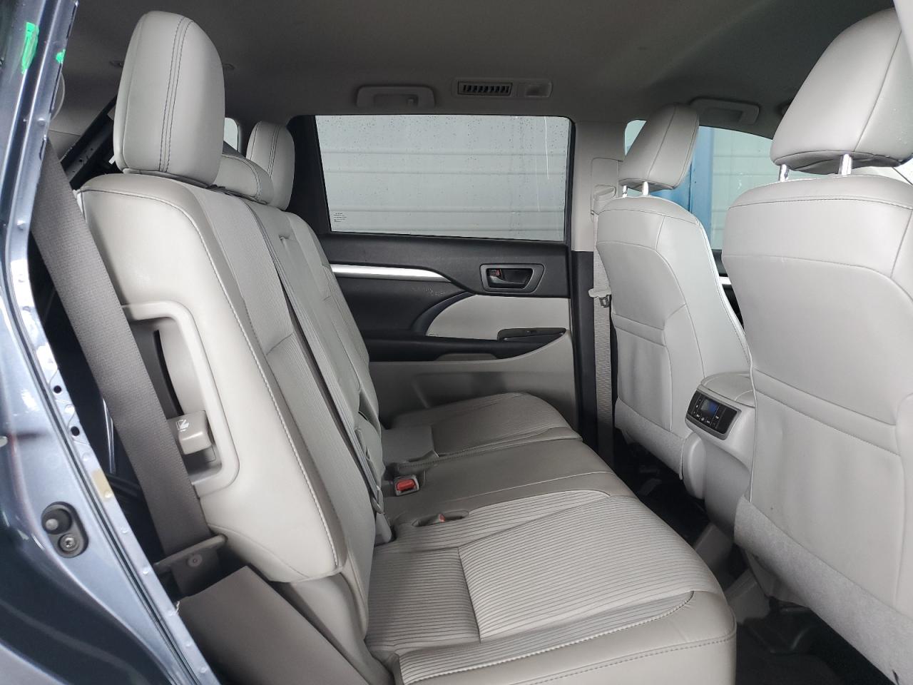 5TDZZRFH8JS278352 TOYOTA HIGHLANDER 2018