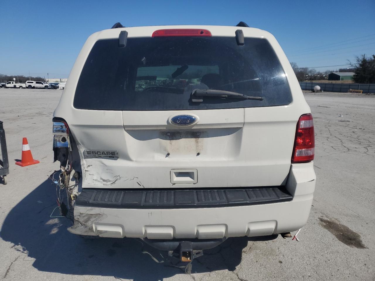 2011 Ford Escape - Image 6