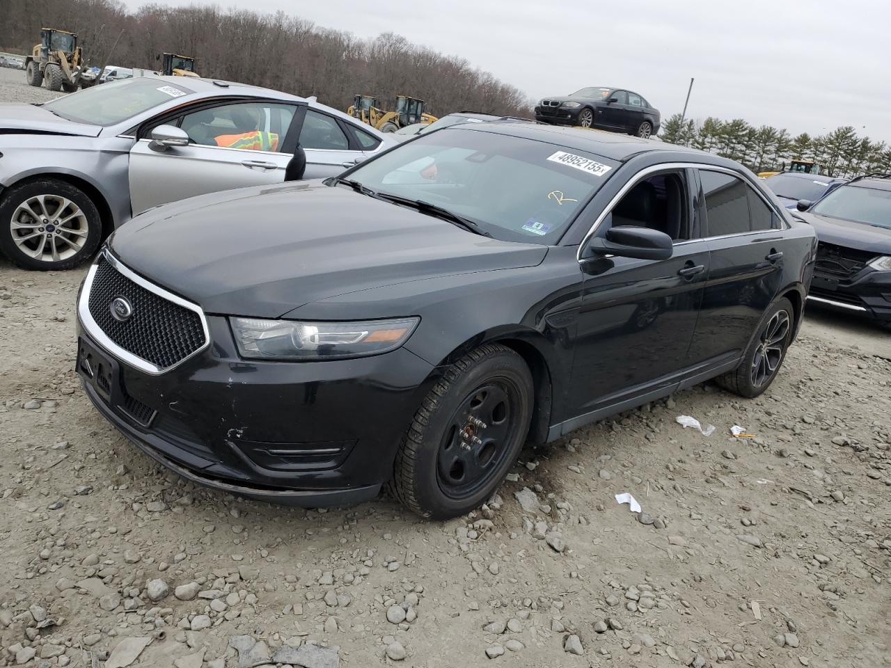 2015 Ford Taurus - Image 1
