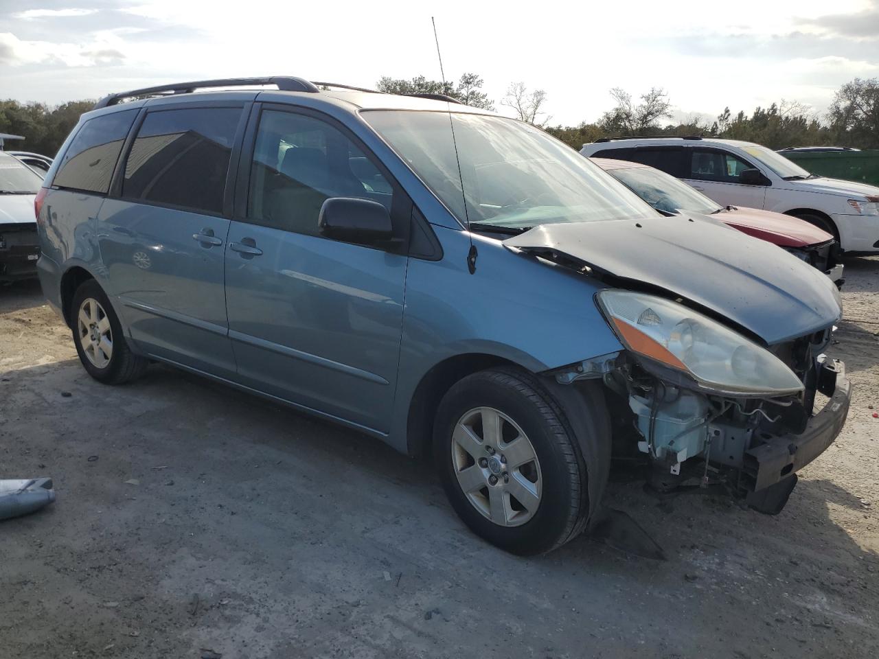 2007 Toyota Sienna - Image 4