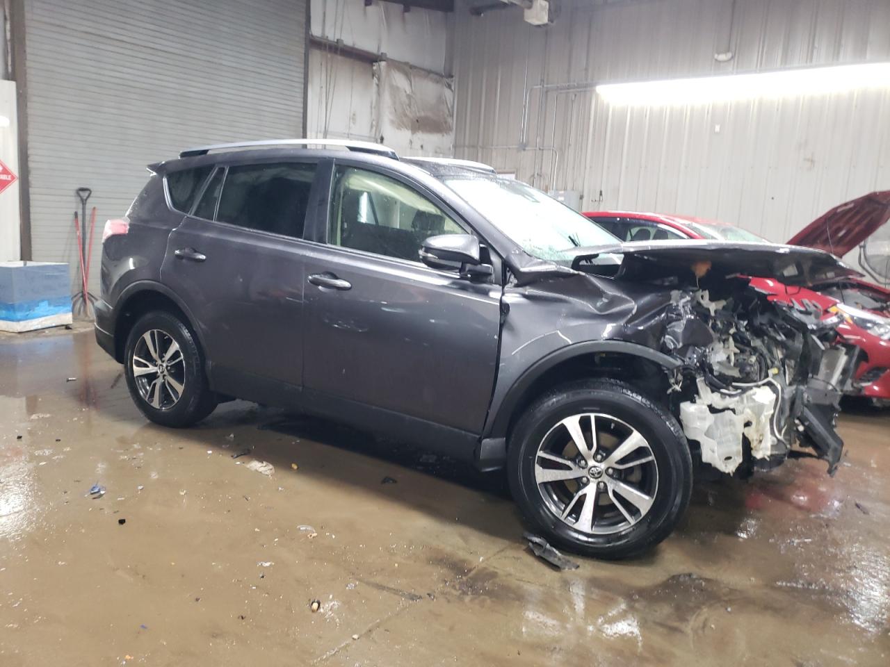 JTMRFREV5JJ189013 TOYOTA RAV4 2018