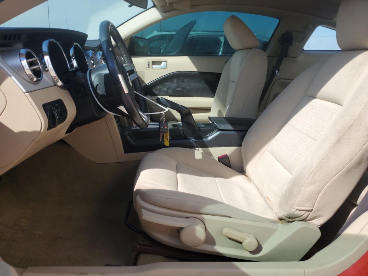 2008 Ford Mustang - Image 7