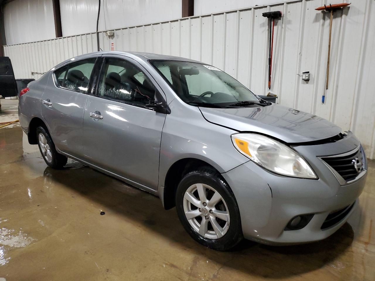 2012 Nissan Versa - Image 4