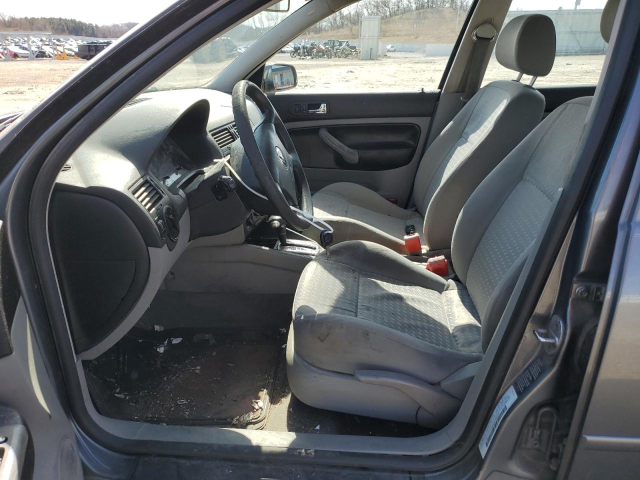 2003 Volkswagen Jetta - Image 7
