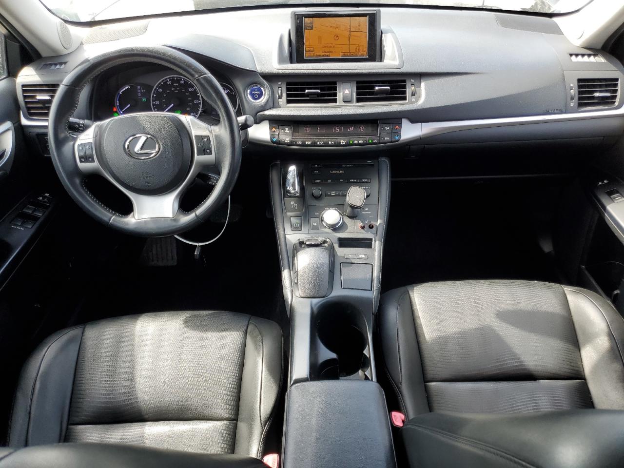 2011 Lexus CT - Image 8