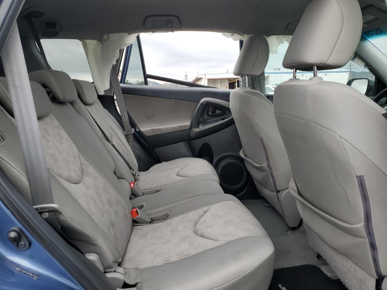 2011 Toyota RAV 4 - Image 11