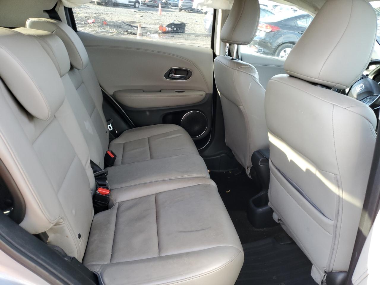 2017 Honda HR-V - Image 11