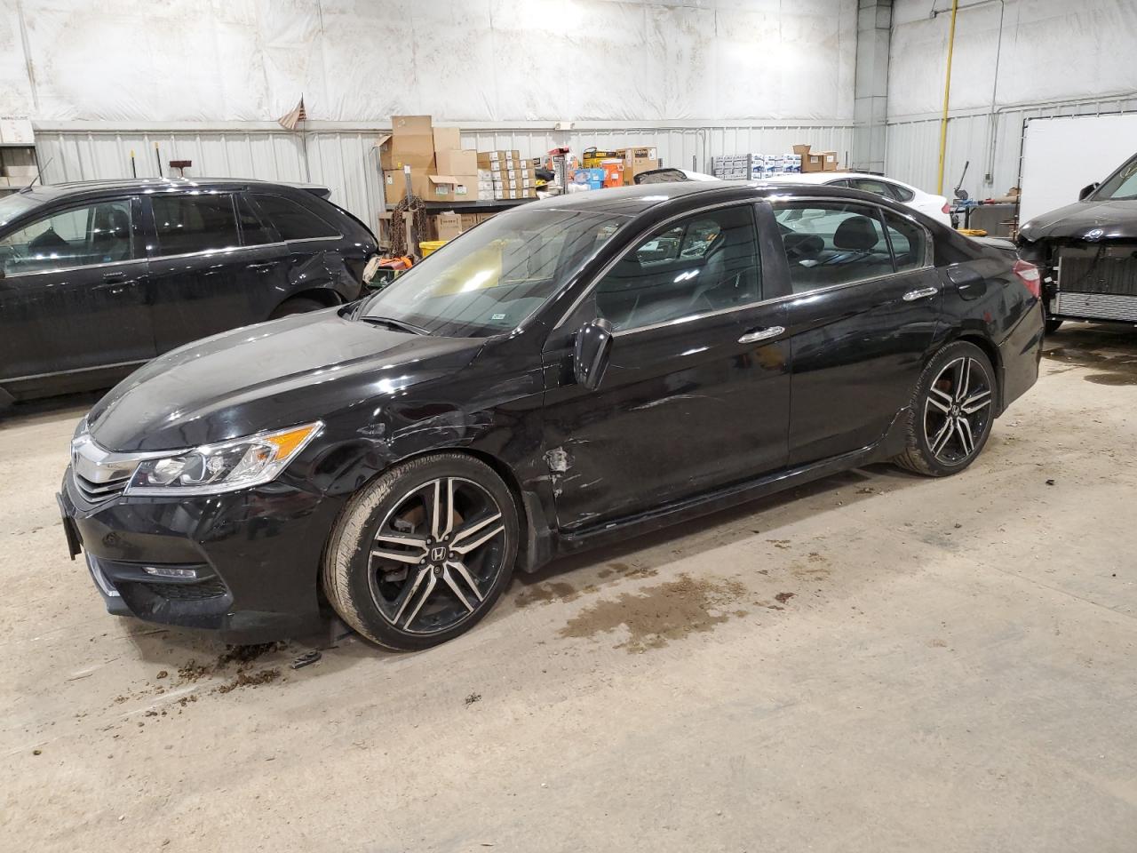 1HGCR2F58HA251826 HONDA ACCORD 2017