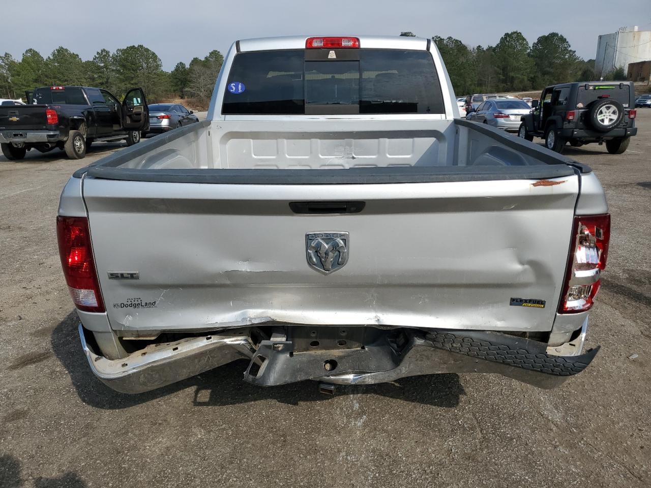 2010 Dodge RAM - Image 6