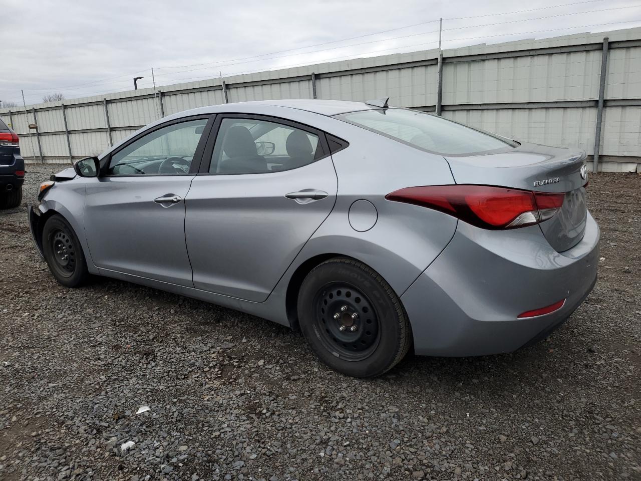 2016 Hyundai Elantra - Image 2
