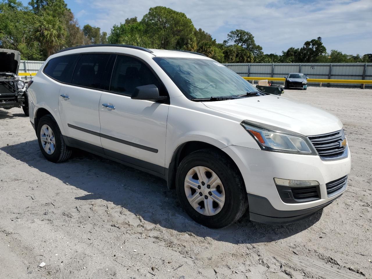 2014 Chevrolet Traverse - Image 4