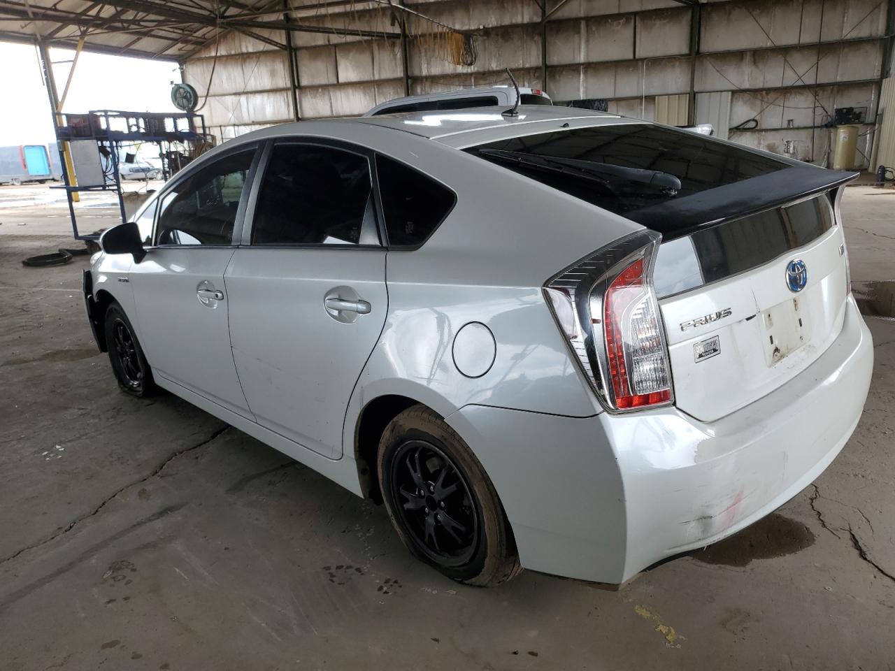2013 Toyota Prius - Image 2