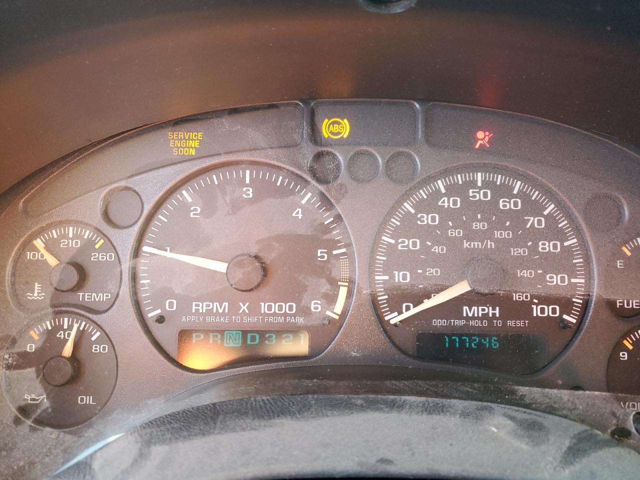2003 Chevrolet S-10 Pickup - Image 9