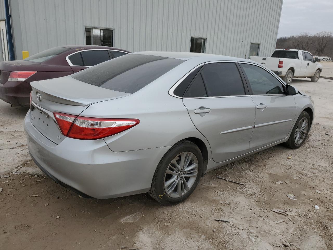 2015 Toyota Camry - Image 3