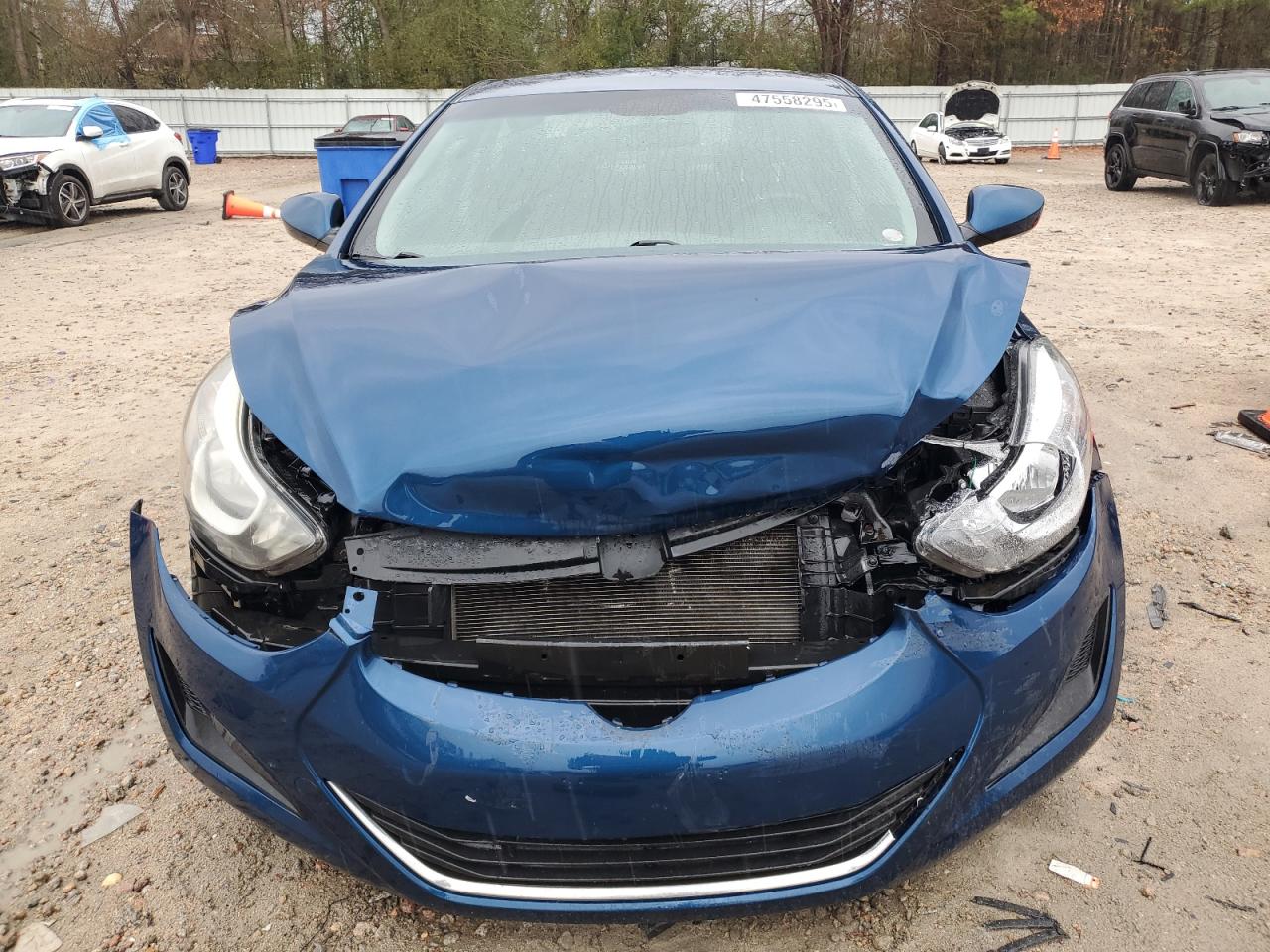 2015 Hyundai Elantra - Image 5