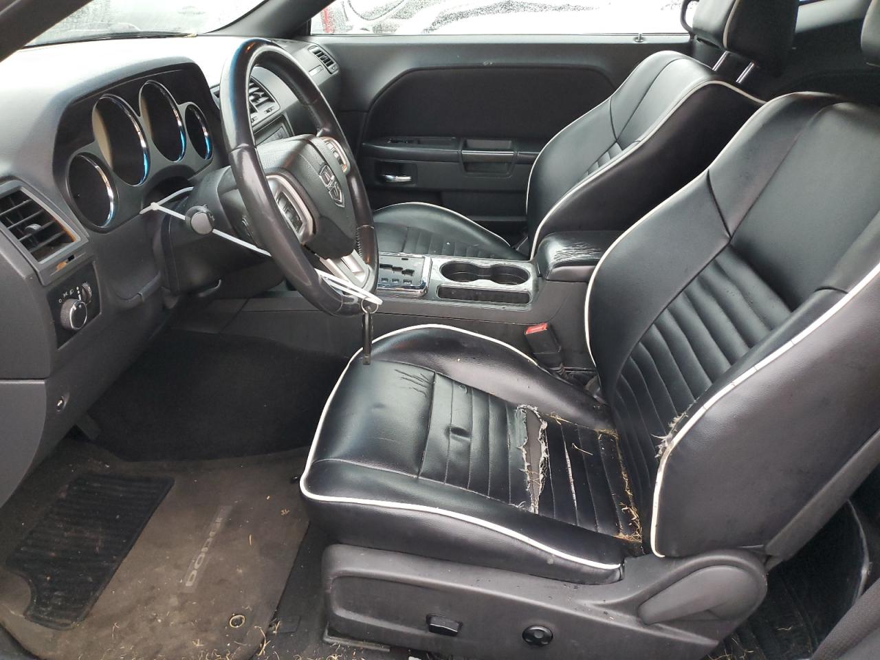 2014 Dodge Challenger - Image 7