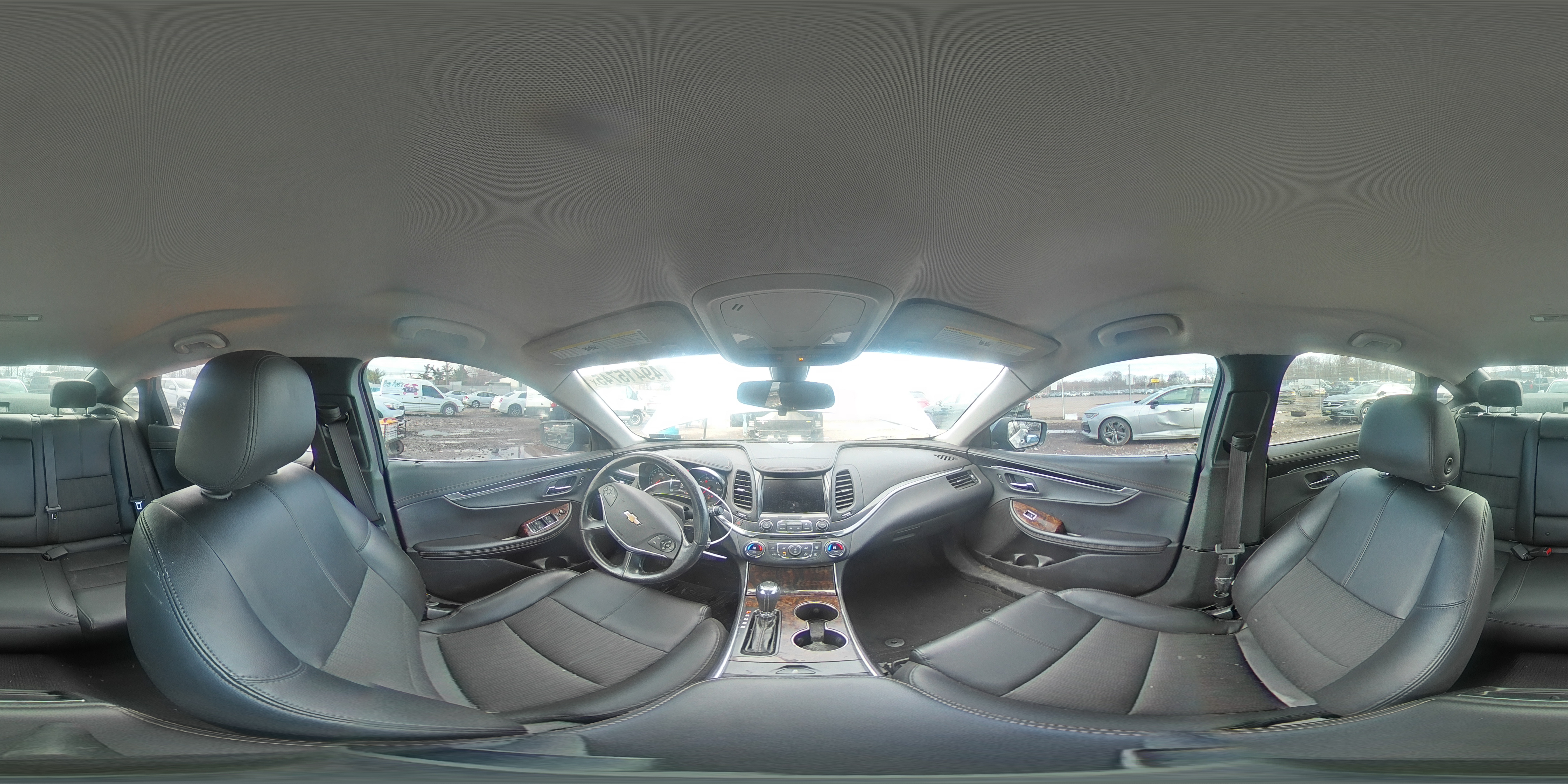 2015 Chevrolet Impala - Image 13