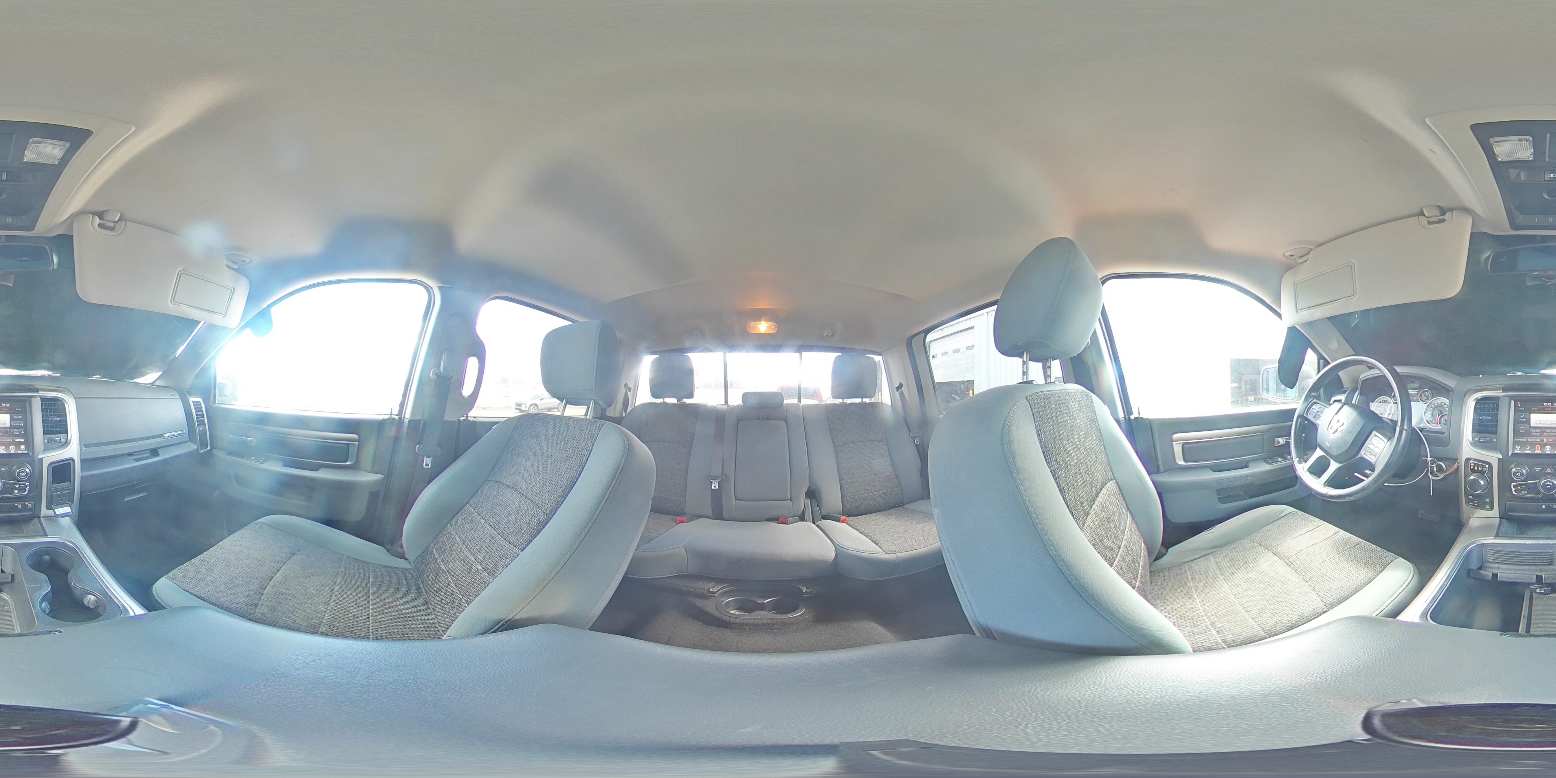 2016 RAM 1500 - Image 15