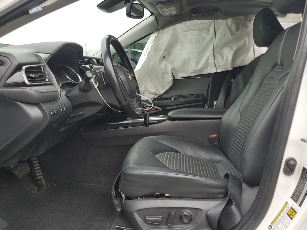 2019 Toyota Camry - Image 7