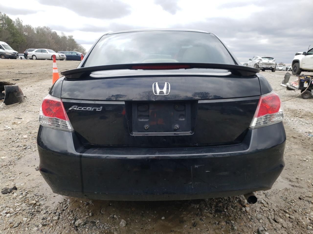 2010 Honda Accord - Image 6