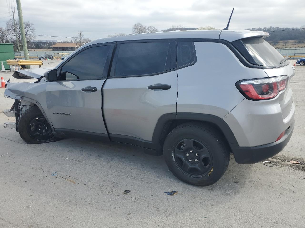2018 Jeep Compass - Image 2