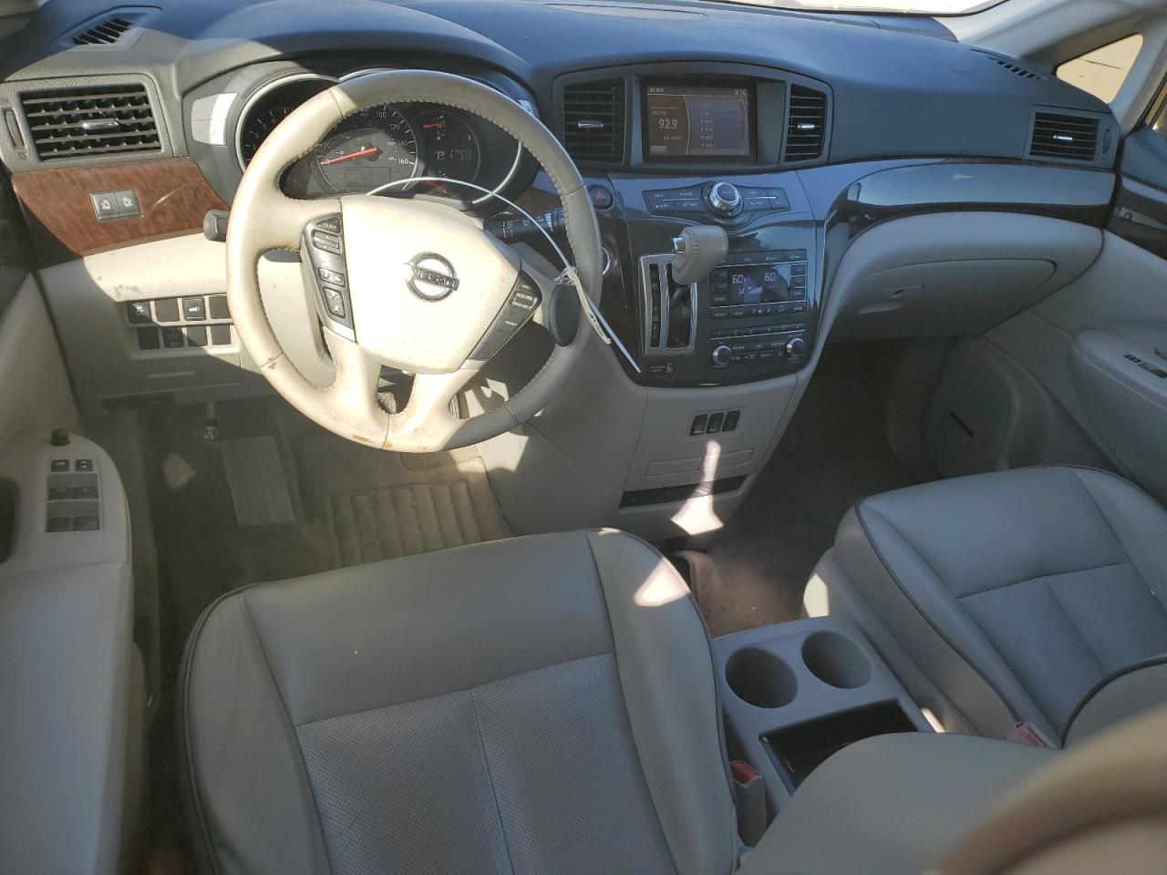 2015 Nissan Quest - Image 8