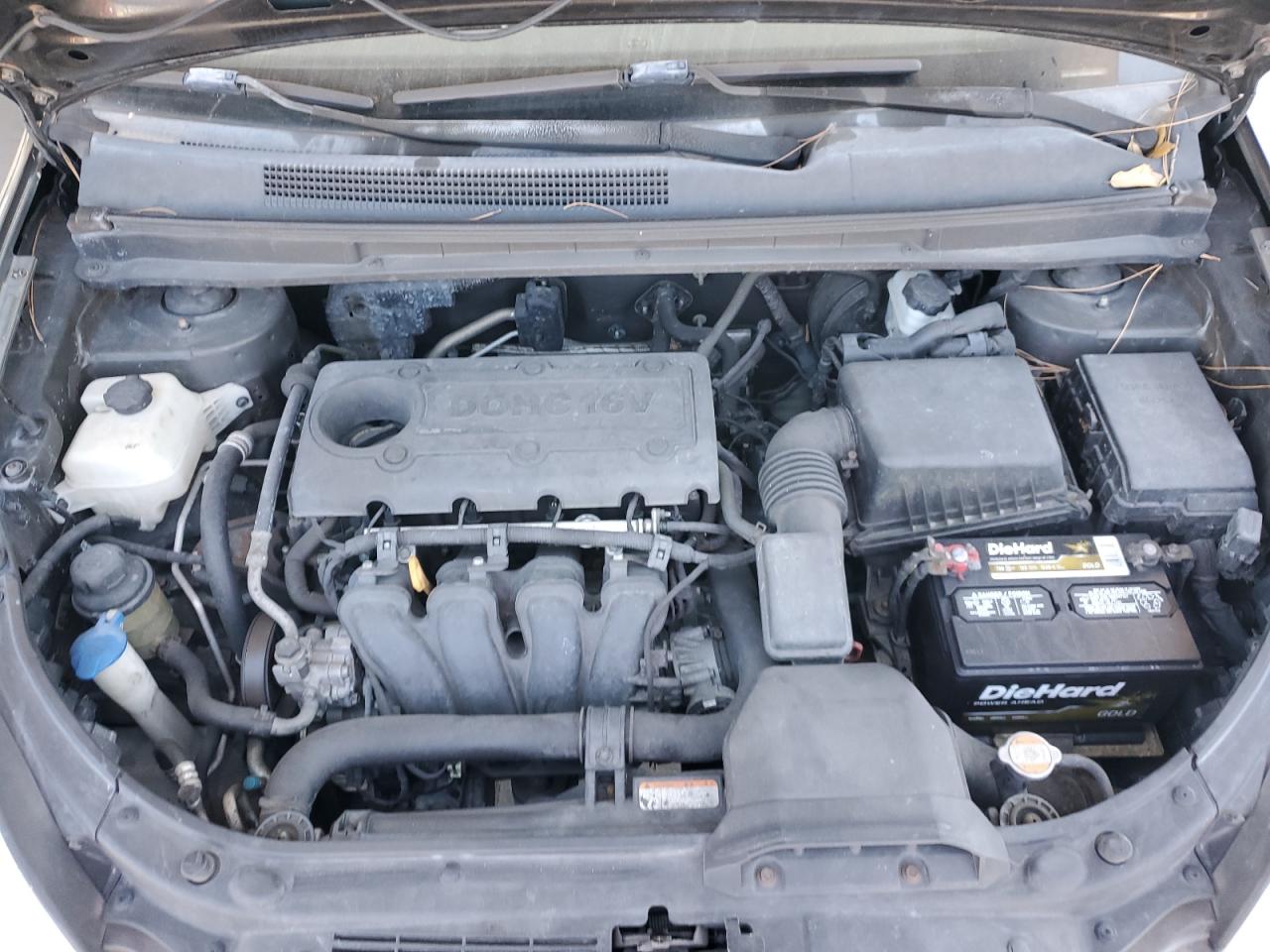 2009 Kia Rondo - Image 12