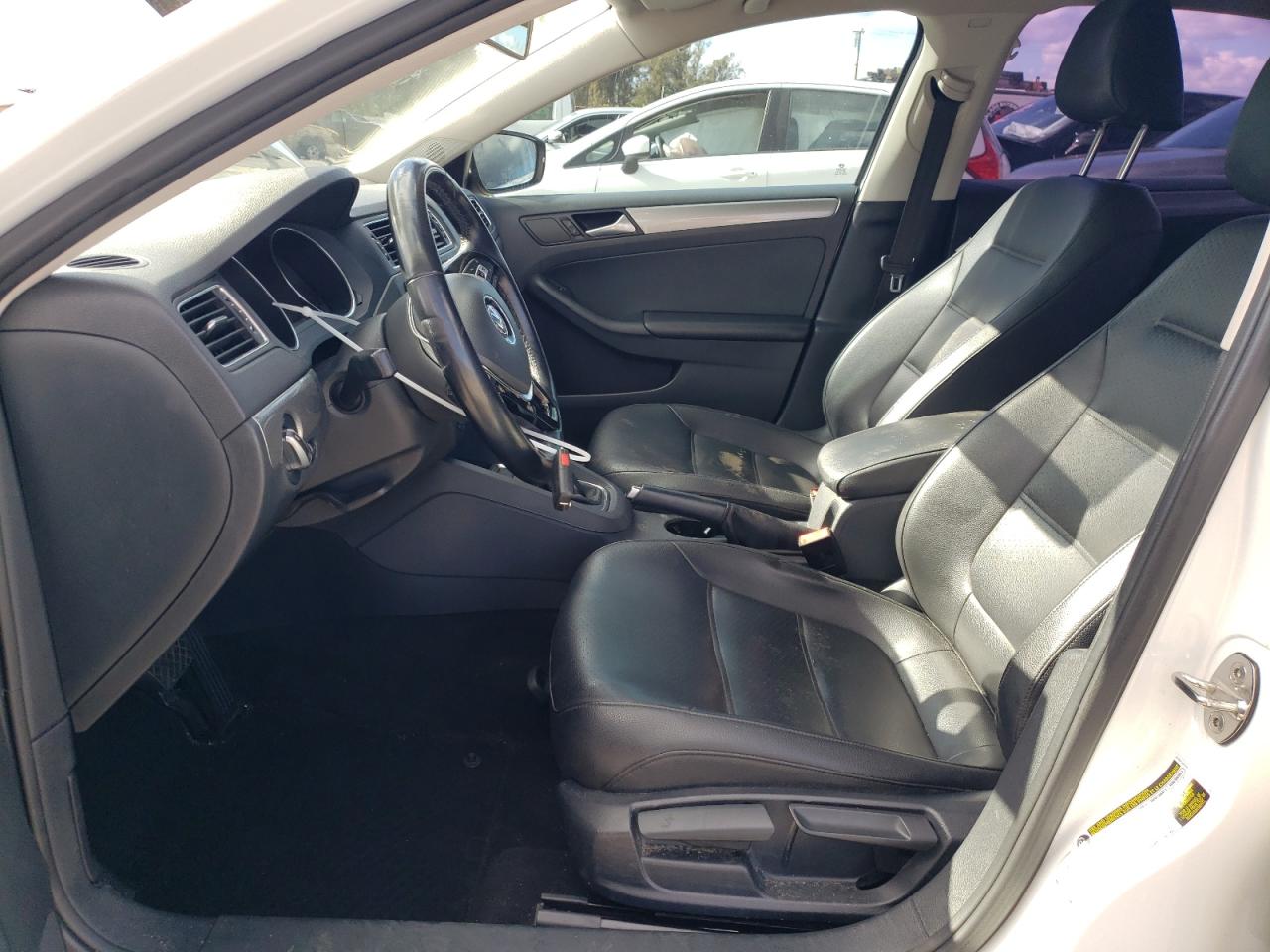 2016 Volkswagen Jetta - Image 7