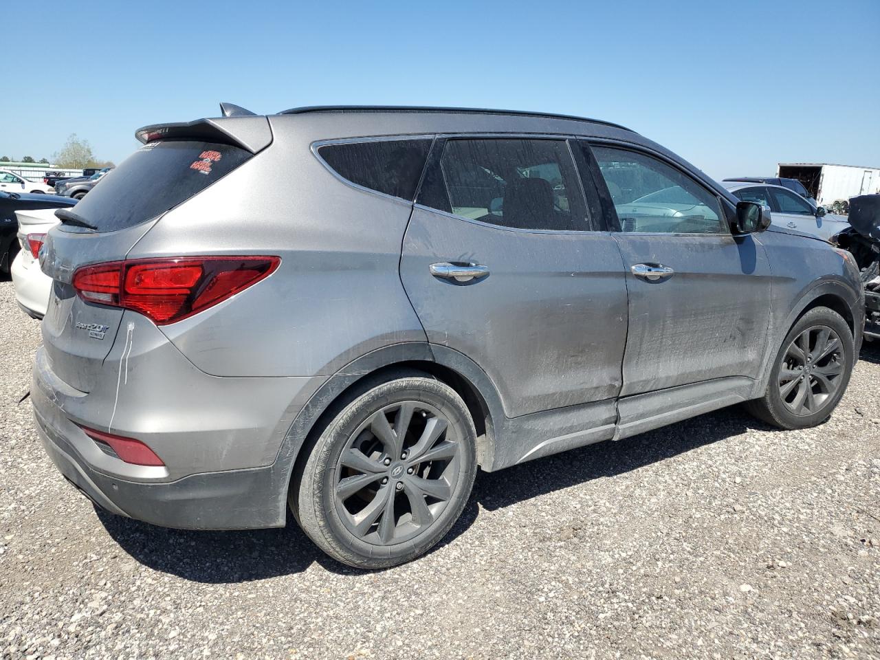 2017 Hyundai Santa Fe - Image 3