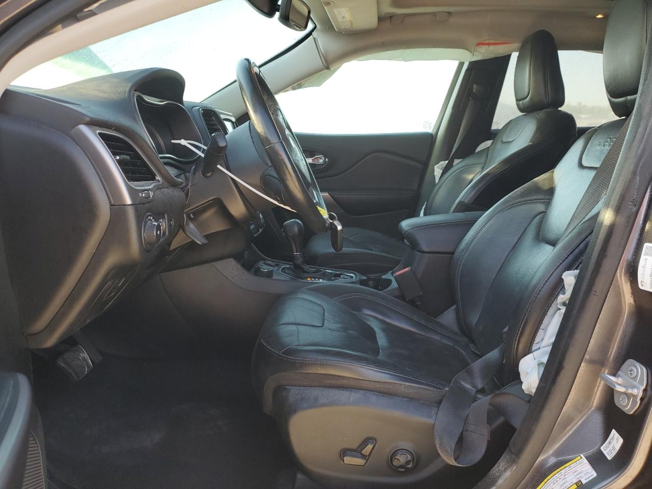 2019 Jeep Grand Cherokee - Image 7