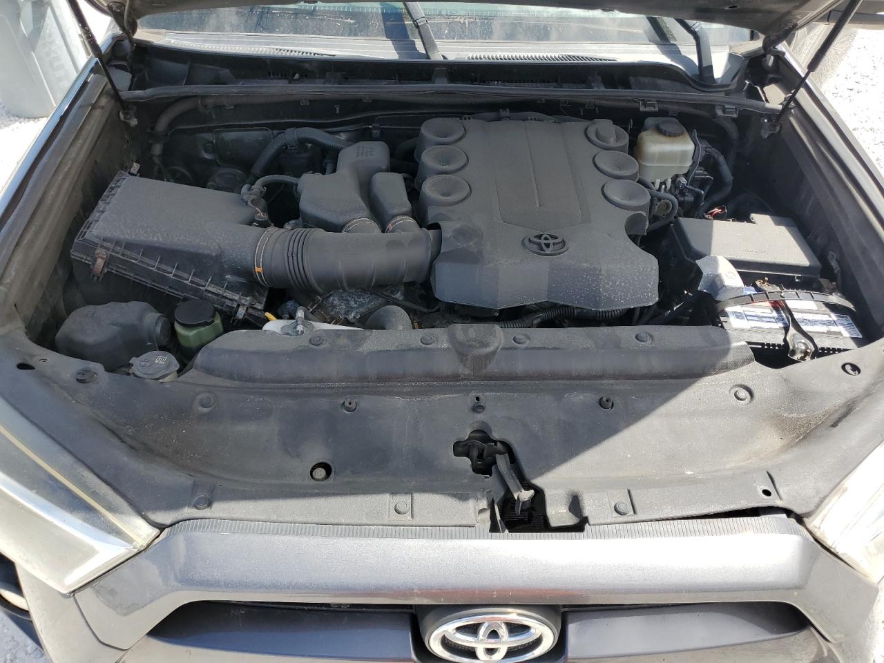 2015 Toyota 4Runner - Image 12