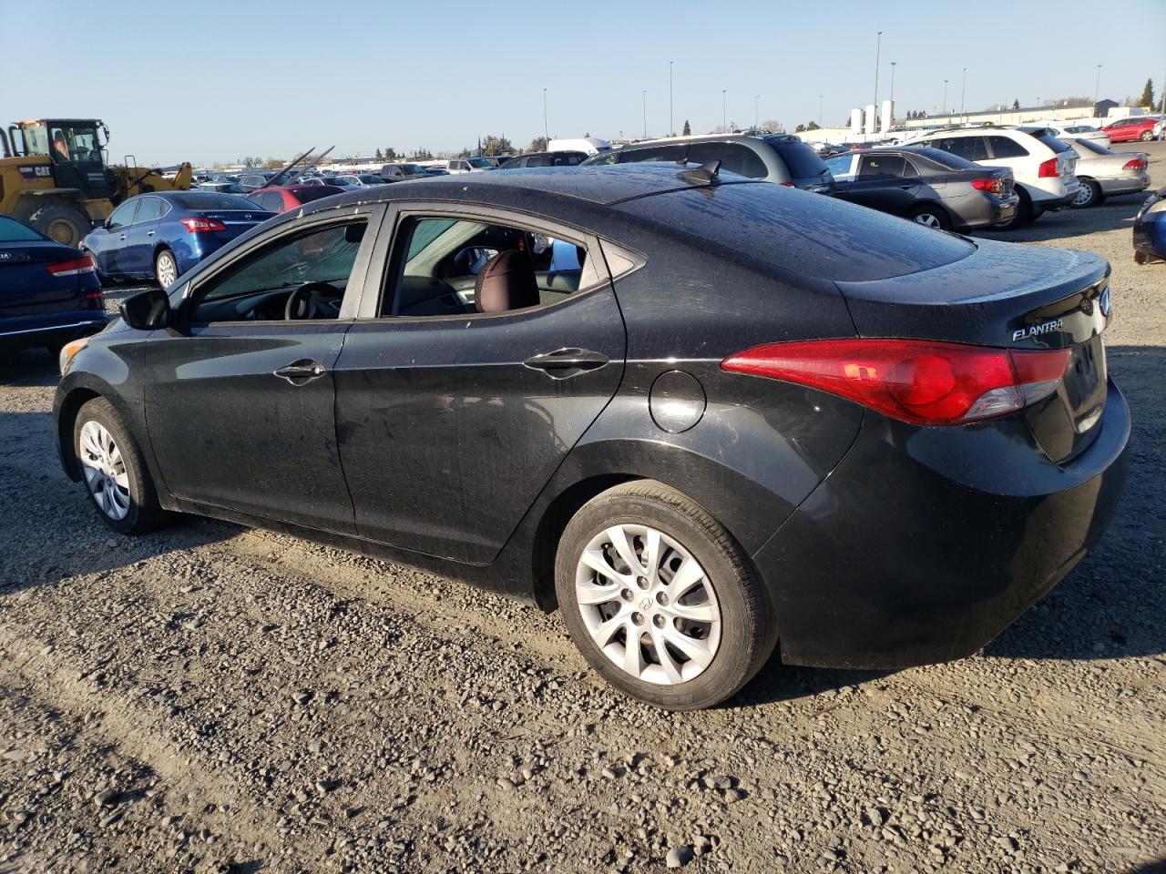 2013 Hyundai Elantra - Image 2