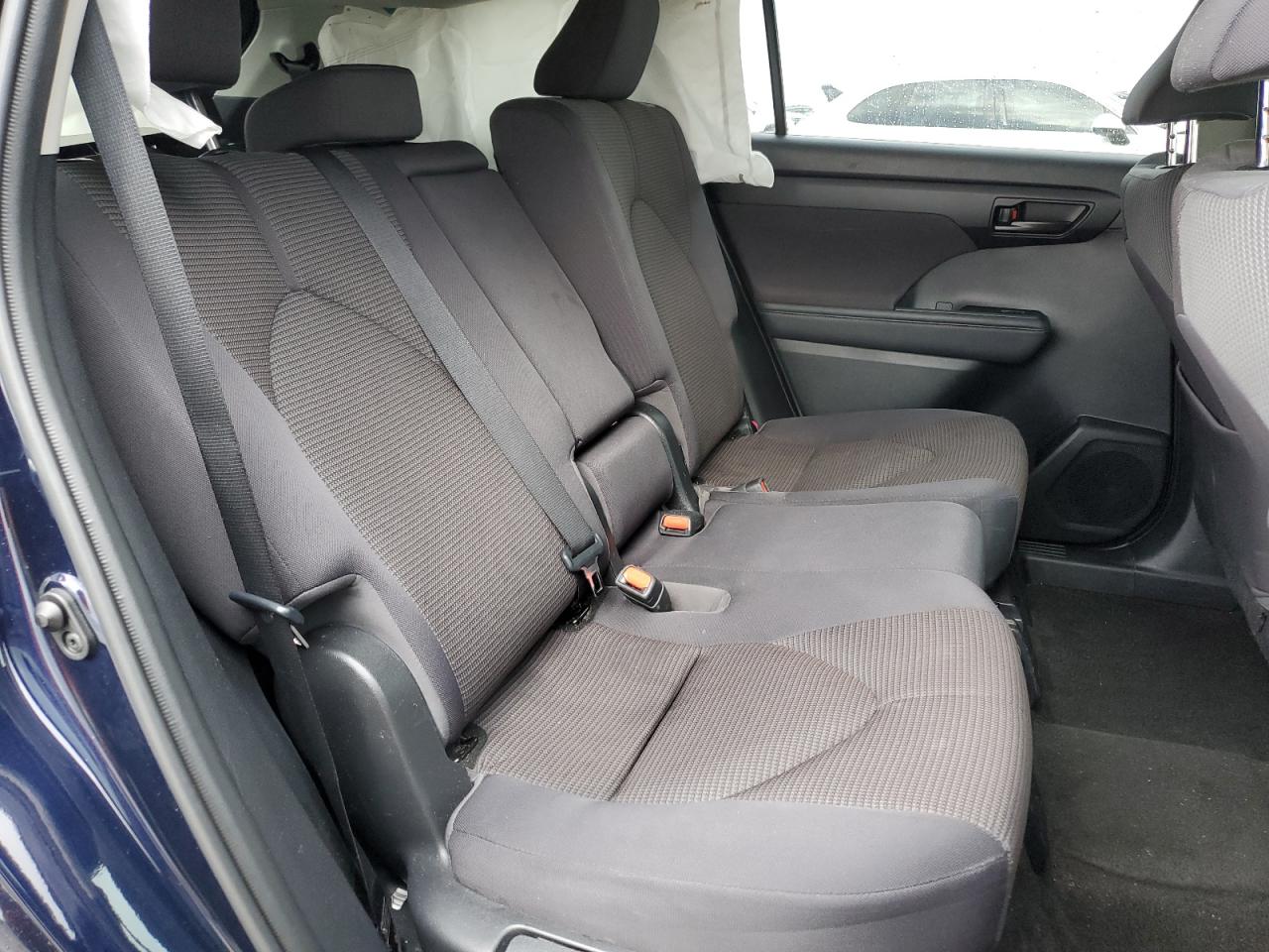 2021 Toyota Highlander - Image 11