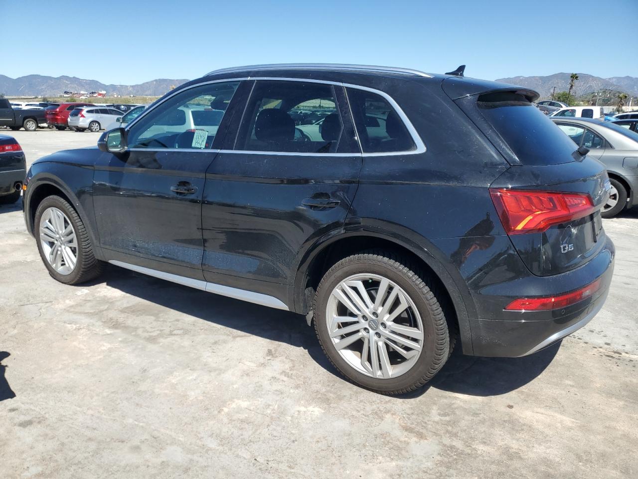 2018 Audi Q5 - Image 2