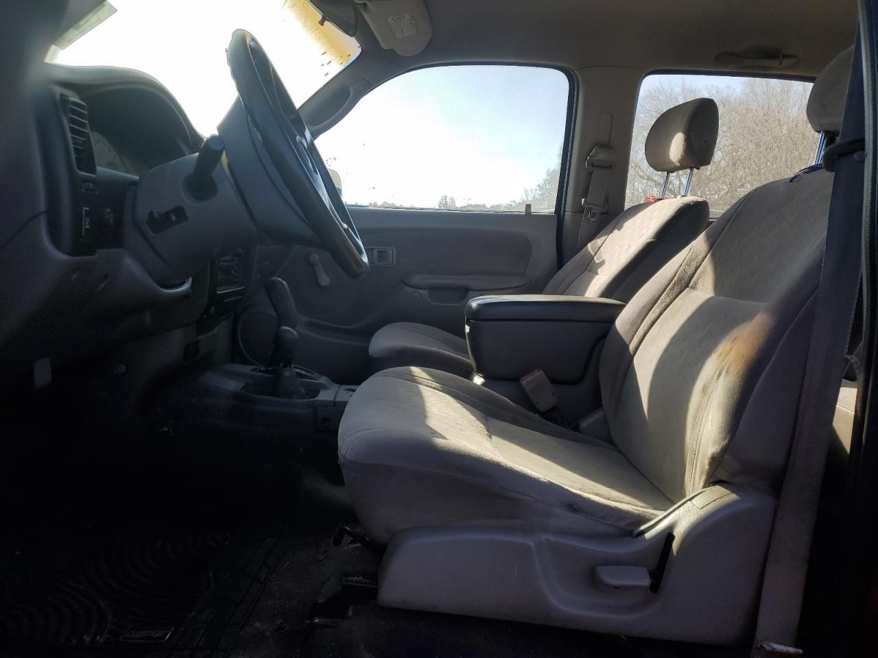 2002 Toyota Tacoma - Image 7