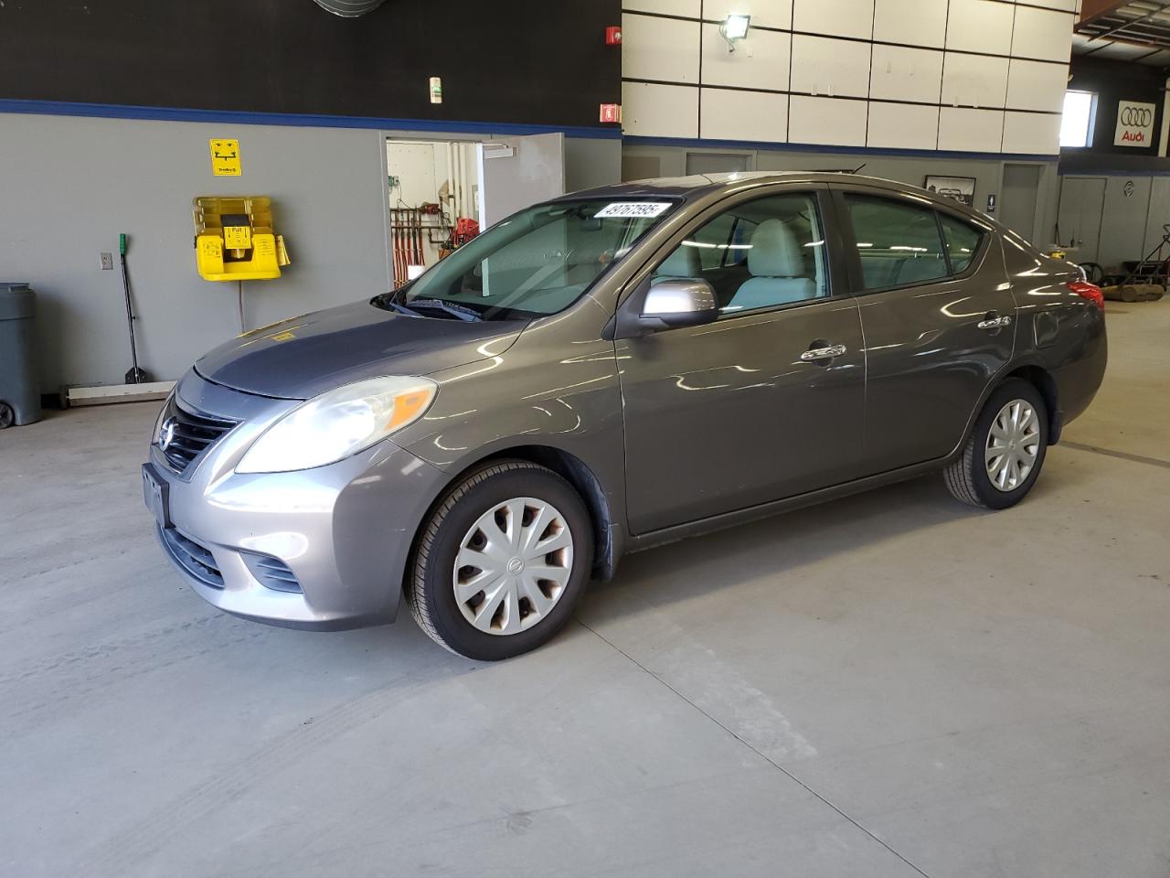 2012 Nissan Versa S იყიდება East Granby-ში, CT - Front End