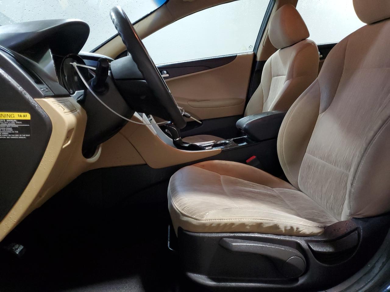2013 Hyundai Sonata - Image 7