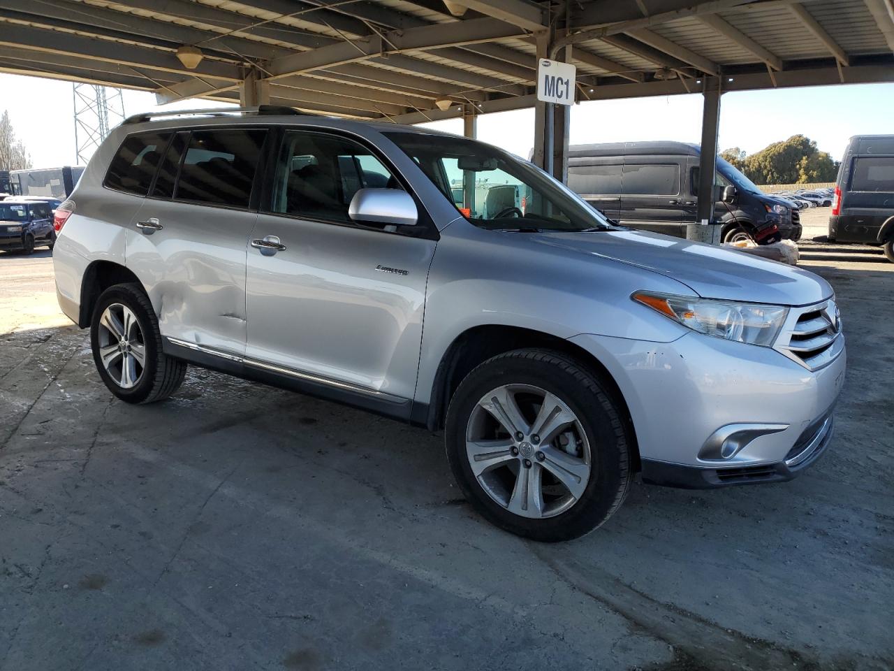 2012 Toyota Highlander - Image 4