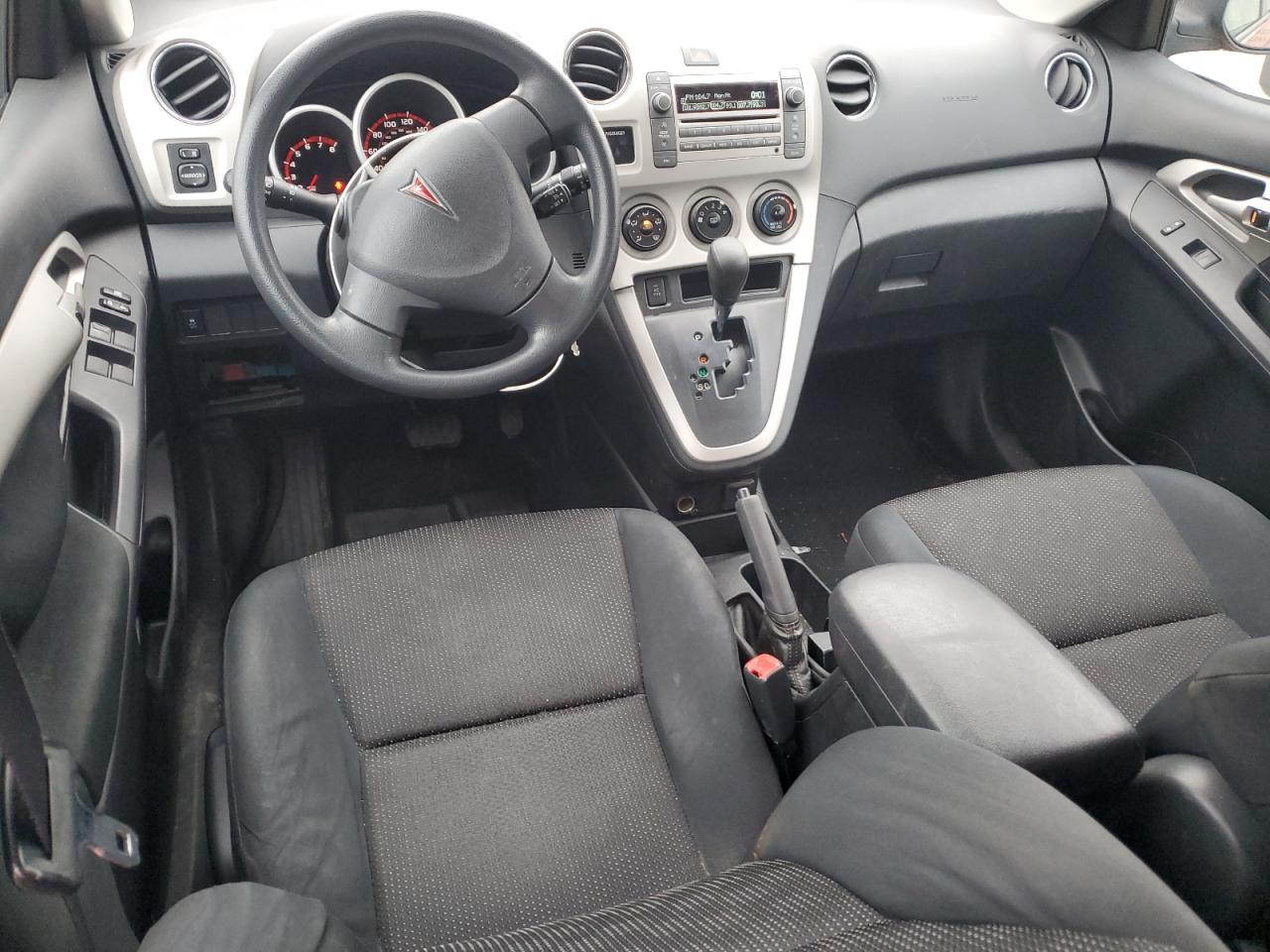 2009 Pontiac Vibe - Image 8