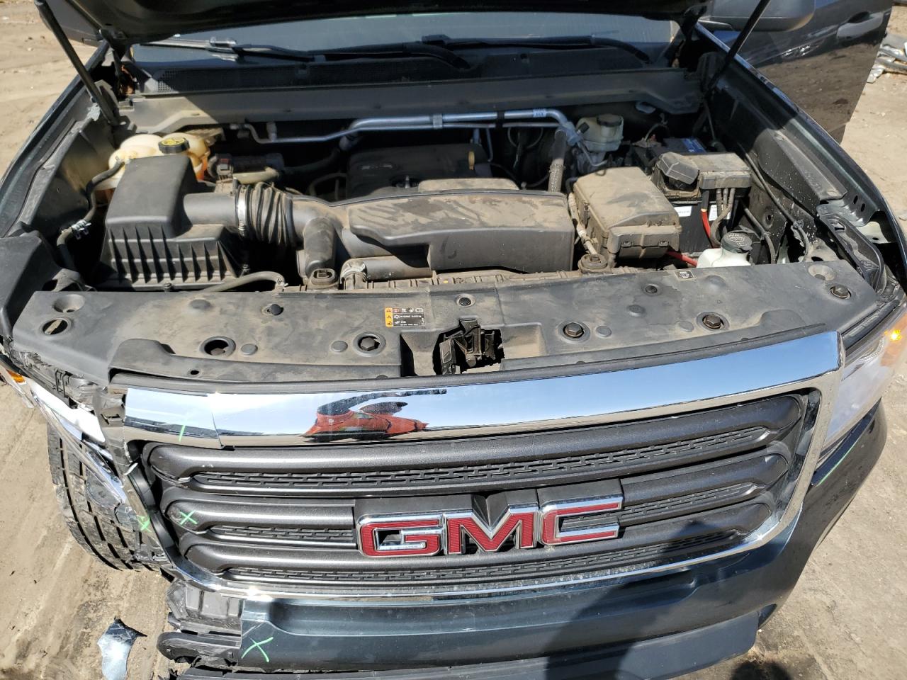 2017 GMC Canyon - Image 11