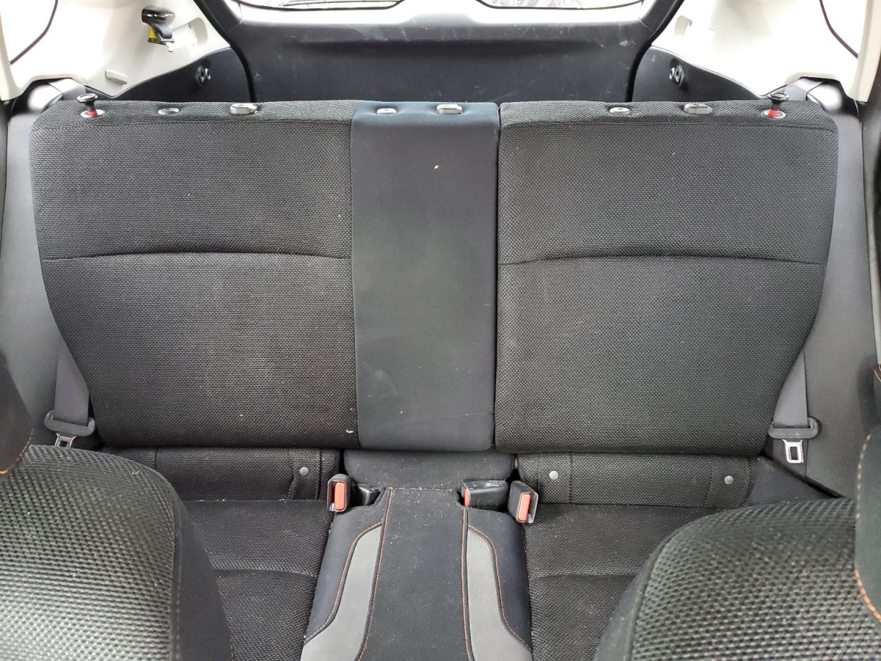 2016 Subaru XV - Image 10